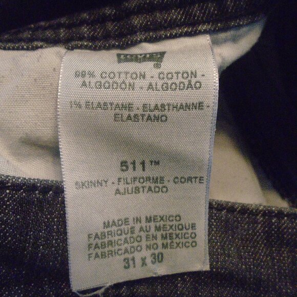 Levi's 511 Distressed black Cutoff Denim Shorts size 32 - Picture 5 of 5